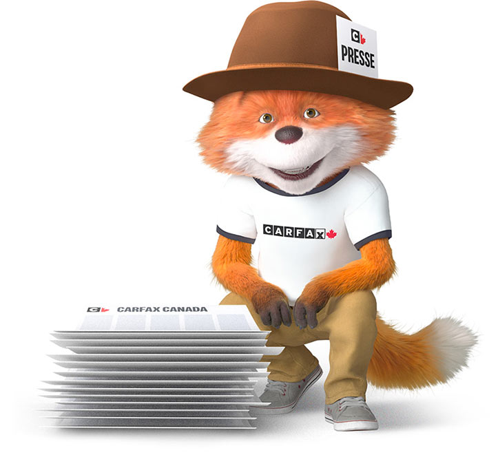 Car Fox avec chapeau de presse